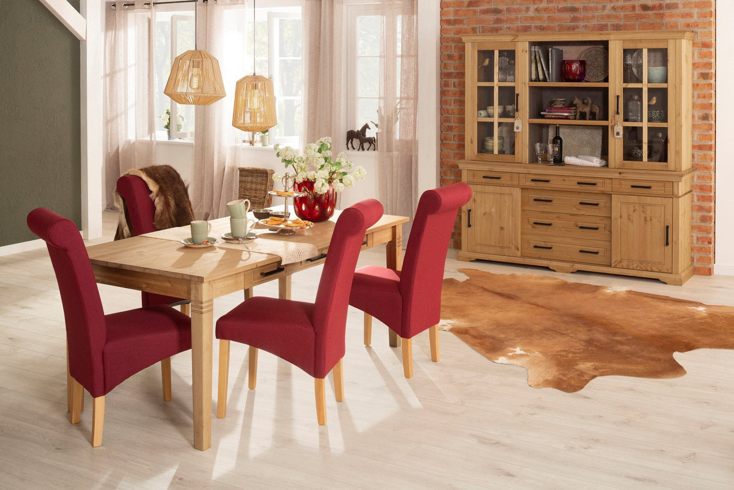 “Anabel” display cabinet from Home affaire