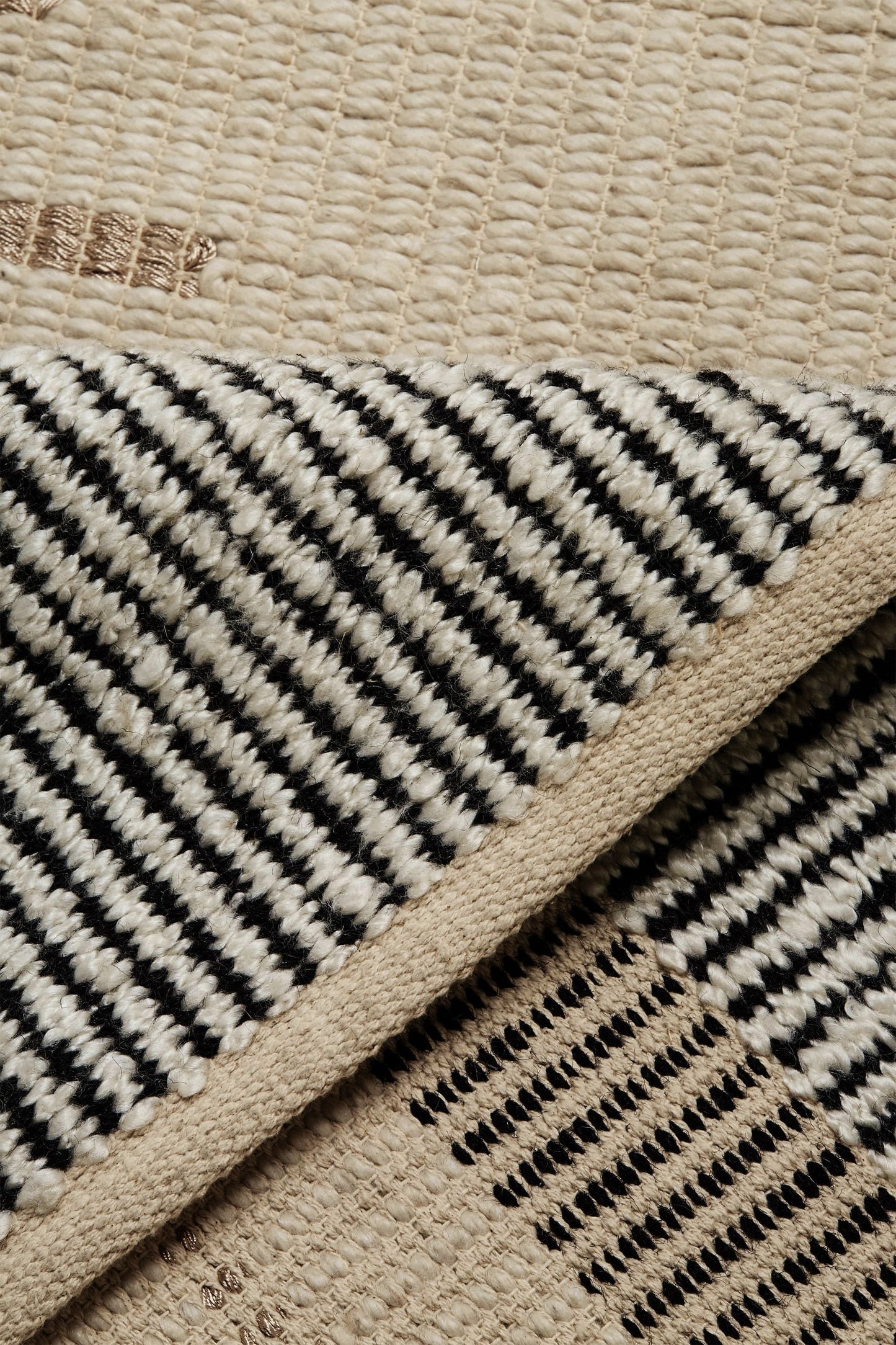 Global Geo Rug 120x170 cm by NEXT